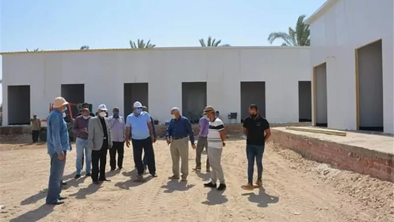 الزملّوط يطمئن على جاهزية 45 ثلاجة لحفظ 1350طن تمور بالوادى الجديد