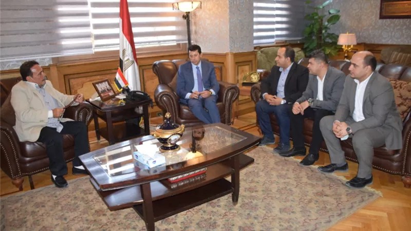 وزيرالشباب يوافق على إطلاق مدرسة العمل النقابي