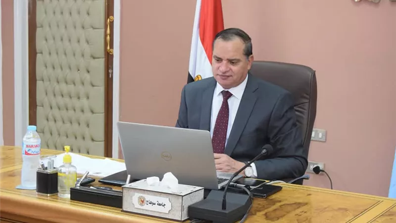 رئيس جامعة سوهاج يوضح الخريطة الزمنية للعام الدراسي الجديد وموعد اختبار القدرات لطلاب الثانوية العامة