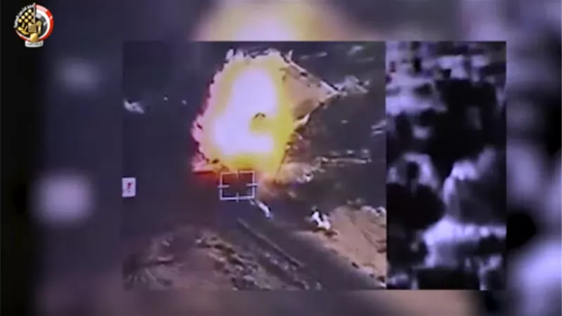 وزارة الدفاع تنشر فيديو عن إحباط هجوم ارهابى بشمال سيناء ومقتل 18 تكفيريا