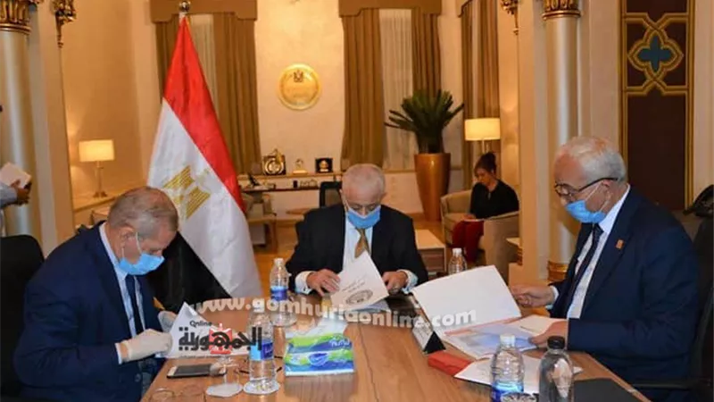 وكيل الوزارة بجنوب سيناء يوجه التهنئة لوزير التعليم ونوابه على نجاح منظومة العمل أثناء الامتحانات