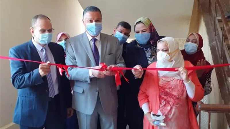 رئيس جامعة بنها يتفقد الإمتحانات بالمعهد الفني للتمريض بالمقر الجديد