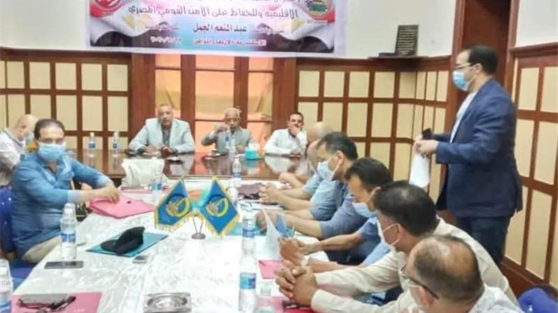 العاملين بالبناء والأخشاب يشيدون بدور القوات المسلحة في إحباط المخططات الإرهابية