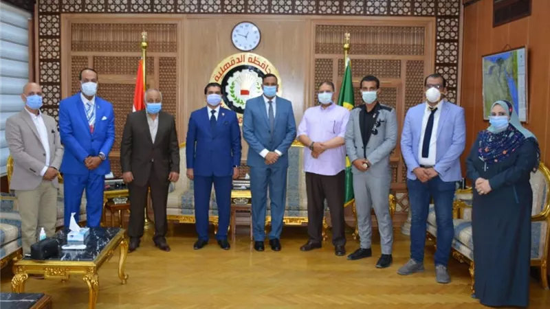 الدكتور أيمن مختار وأحمد سمير يدشنان رياضة الميني فوتبول بمحافظة الدقهلية