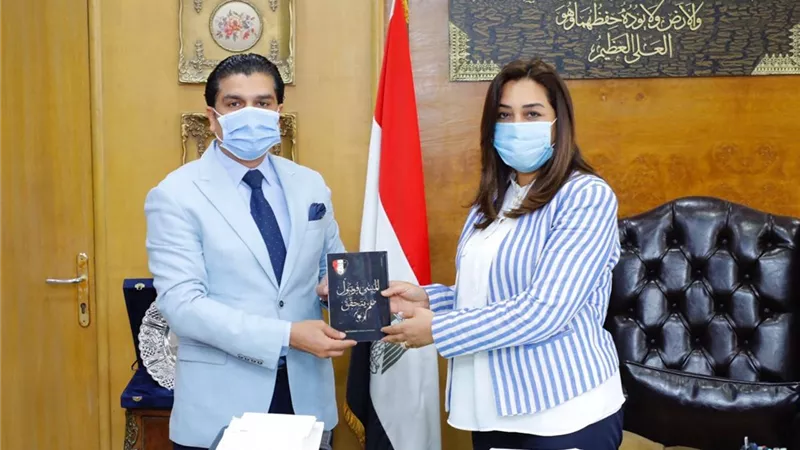 محافظ دمياط وأحمد سمير يدشنان رياضة الميني فوتبول