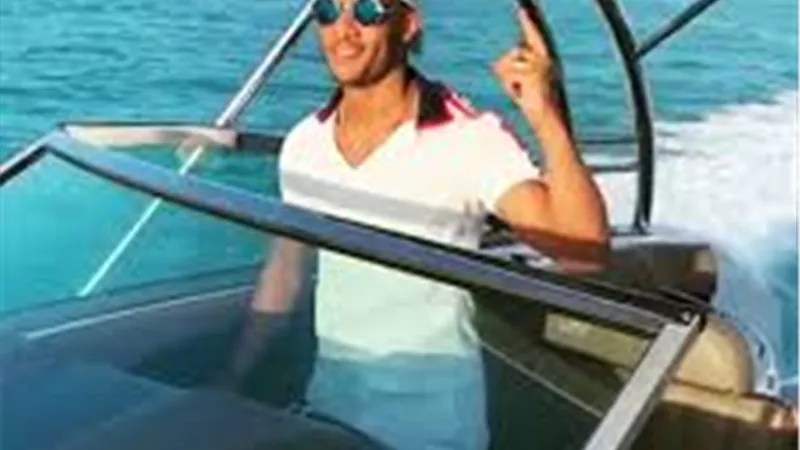 بعد الحكم بحبسه.. احدث ظهور لمحمد رمضان على اليخت فى الساحل