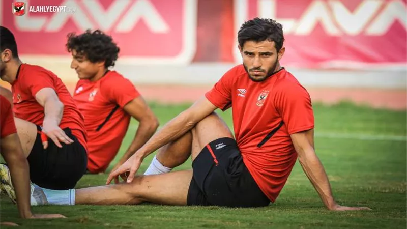 طارق يحيى يعلن إصابة نجم وسط الأهلى بكورونا