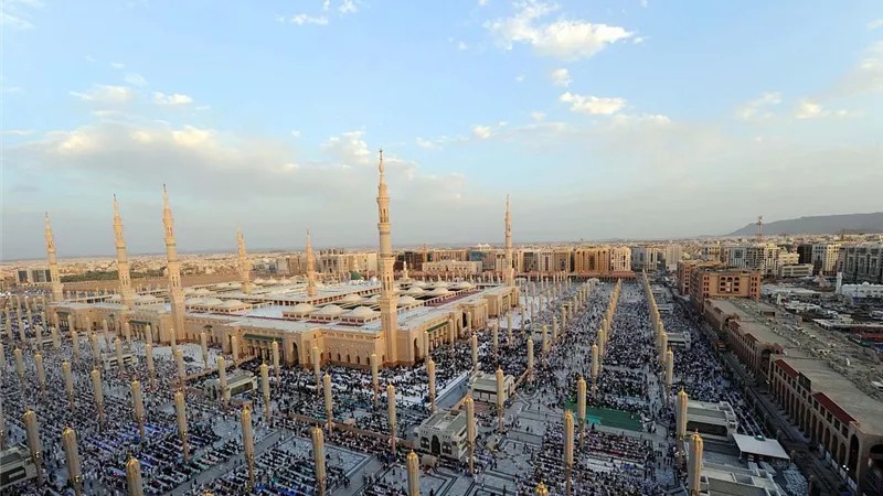 الاهتمام بها يتواصل منذ عهد الملك عبد العزيز ... الحرم المكى الشريف يشهد أكبر توسعة فى التاريخ