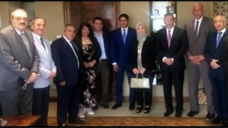 الشعب الجمهورى بالشرقية يطلق أغنية وطنية تبرز إنجازات الرئيس السيسى . فيديو وصور