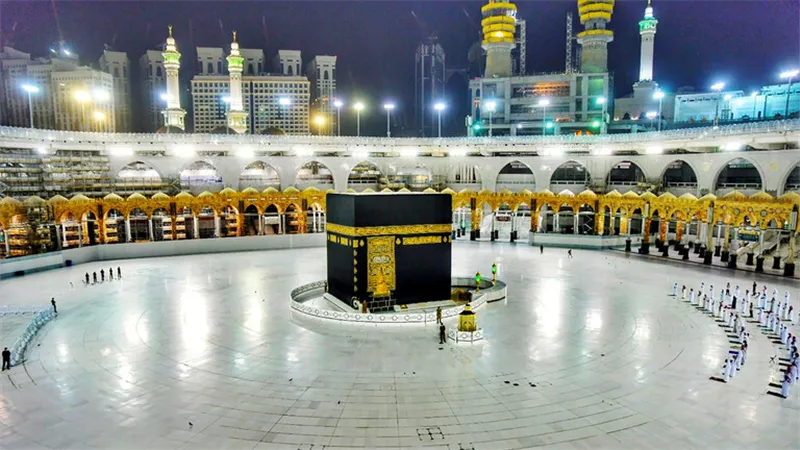 وزير الحج السعودى: لن يؤدى أى مسئول بالمملكة فريضة الحج هذا العام