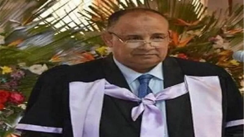 رئيس جامعة الزقازيق يعيد المركز الثقافي الأجتماعي لاحضان الجامعة