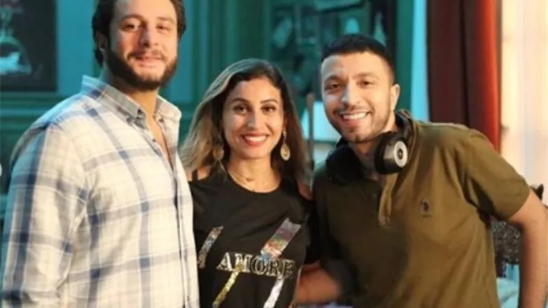 اول ظهور لابنة احمد الفيشاوى الصغيرة برفقة دينا الشربينى.. شاهد