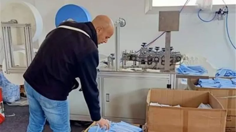 ضبط ٦١٠ الاف عبوة أدوية مخالفة و٣٢٠ طن إنتاج ماسكات مخالفة خلال ٦ أشهر