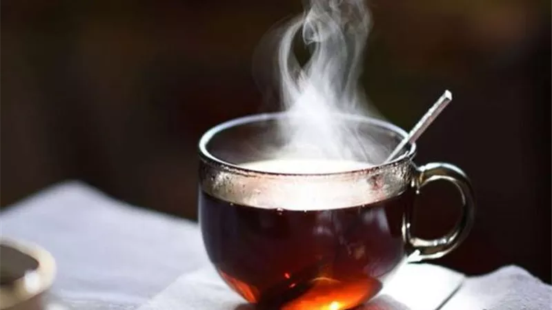 5 مشروبات تضاف للشاى للقضاء تماما على دهون البطن