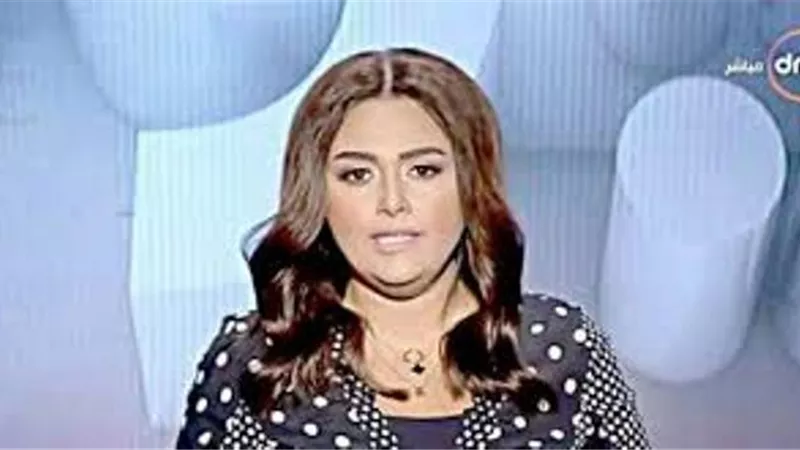 سر بكاء الاعلامية سارة حازم على الهواء
