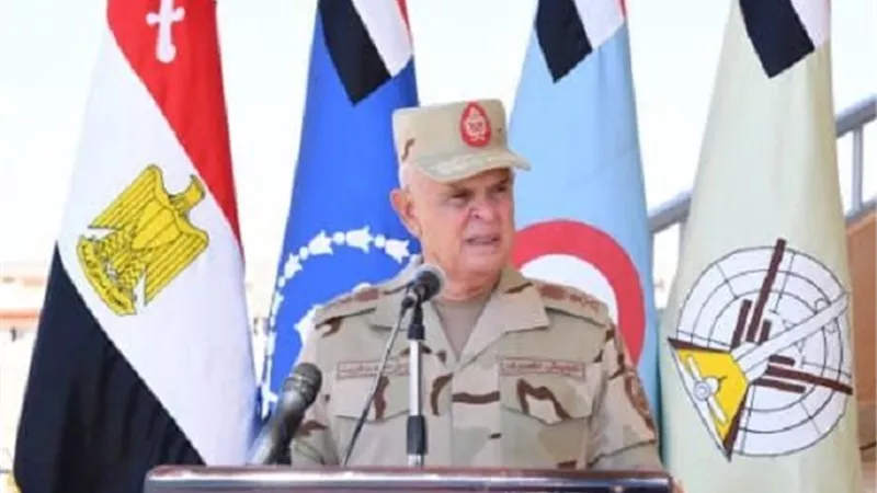 الفريق محمد فريد يشهد إجراءات الإصطفاف والإستعداد القتالى لعناصر القوات المسلحة