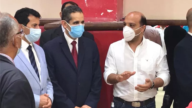أشرف صبحي يزور معسكر الجمباز بالمركز الأوليمبي ويشيد بالروح المعنوية للاعبين