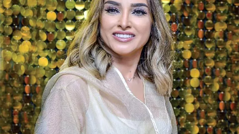 روجينا تشعل السوشيال ميديا بوصلة رقص على نغمات 