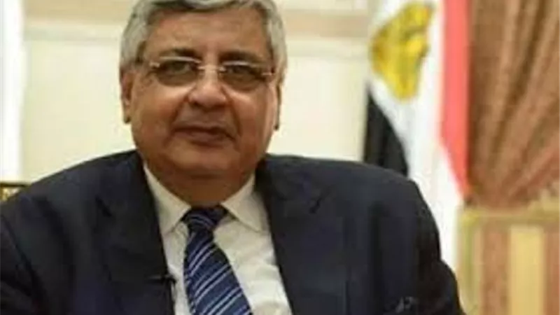 هل يمكن لفيروس كورونا ان يتحول ليعيش طويلا؟ مستشار الرئيس يجيب