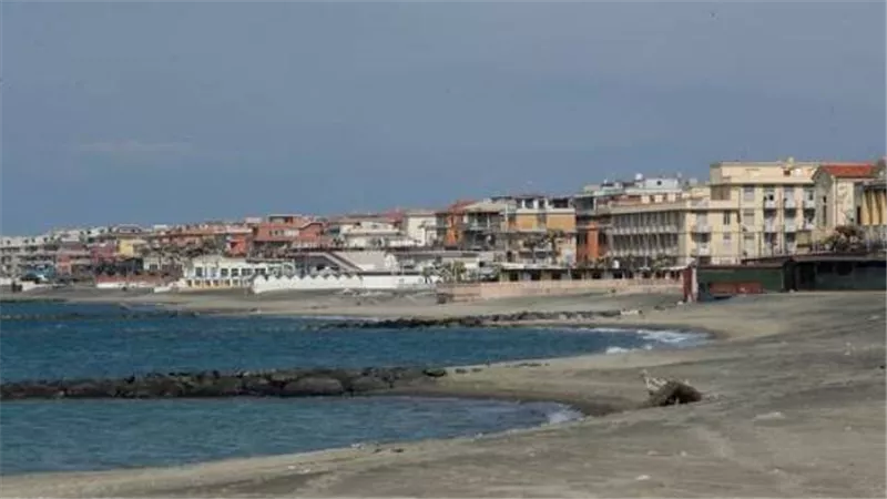 إيطاليا.. 5 وفيات جديدة بكورونا وانخفاض حاد في الإصابات اليومية
