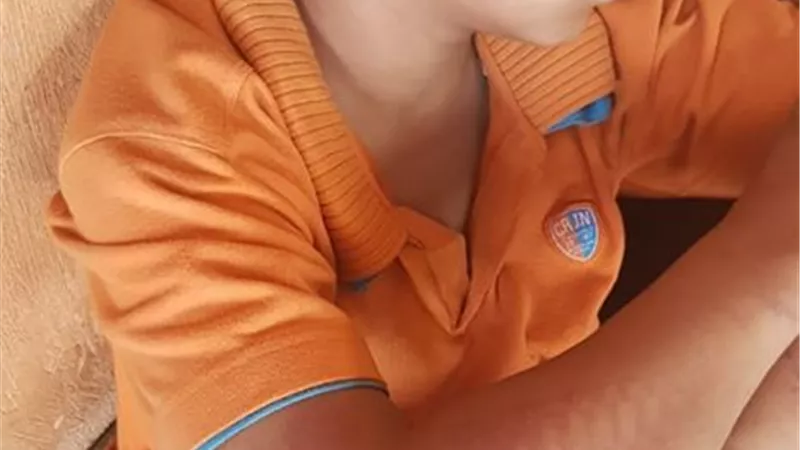 تعذيب طفل أحداث قويسنا بعد سماعه مكالمة عاطفية للمشرف .. المحافظ يحيل الواقعة للتحقيق.. صـــور
