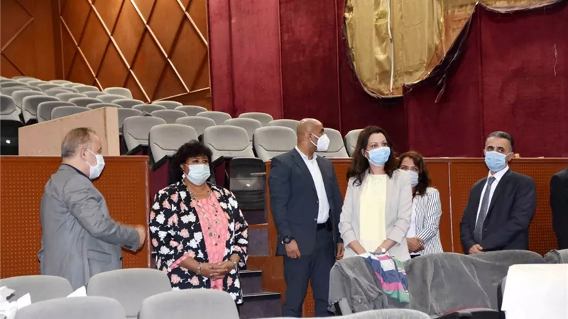 وزيرة الثقافة تتفقد عدد من المشروعات الجديدة بأكاديمية الفنون