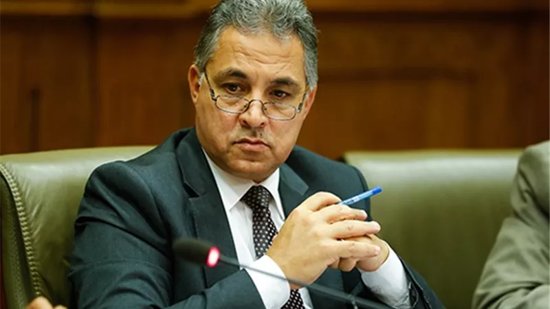 رئيس محلية النواب: لن نقبل باستمرار منظومة الفشل بشاطئ النخيل .. والحكومة تطالب بتدخل لجان علمية لحجز الأمواج