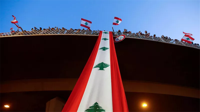 منظمة دولية تحذر من موت أطفال جوعا في لبنان بحلول نهاية 2020