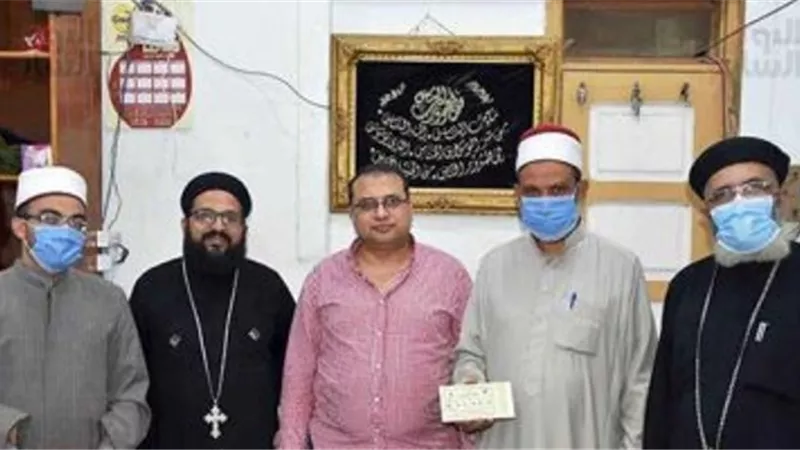 ١٠ آلاف جنيه مساهمه من مطرانية بنى سويف فى صكوك الاضحيه