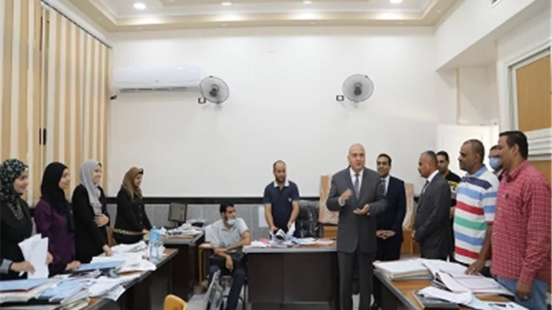 محافظ قنا يهنئ العاملين بالديوان العام بمناسبة حلول عيد الاضحى المبارك