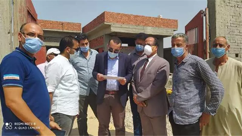 نائب محافظ الإسماعيلية يتفقد محطات الصرف الصحي بالقصاصين .صور