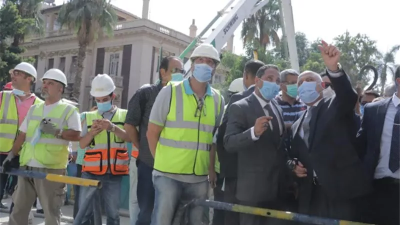 وزير النقل يتابع أعمال معالجة التربة اسفل السور الخارجي واحد الغرف الملحقة به بسفارة البحرين