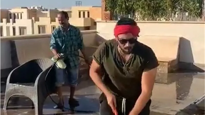 شاهد.. وصلة رقص لأحمد فلوكس 