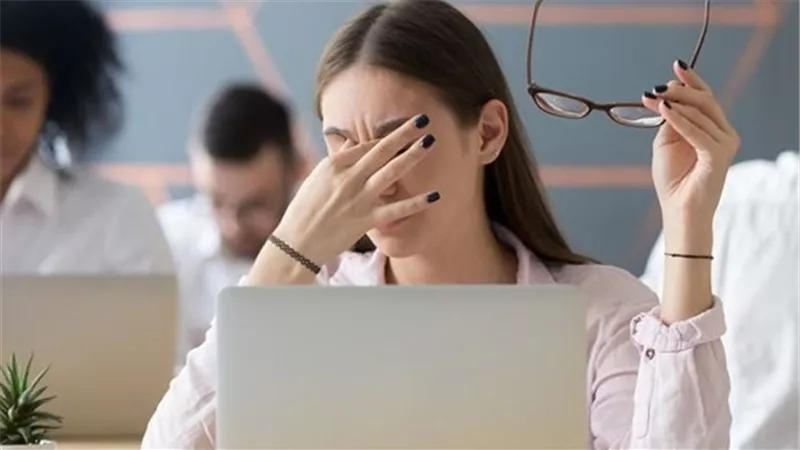 ما تأثير الإجهاد في الرؤية؟