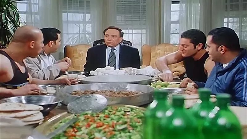 بمقطع من فيلم التجربة الدنماركية.. الزعيم عادل إمام يهنئ جمهوره بعيد الأضحى