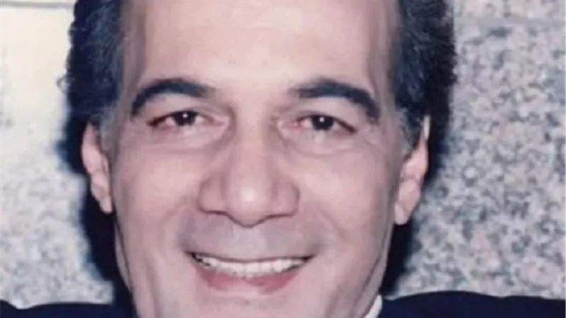 ظهور نادر.. شاهد النجم محمود ياسين يهنئ جمهوره بعيد الأضحى