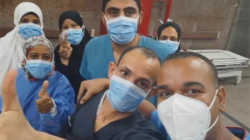 خروج 5 حالات من مستشفى الأقصر العام بعد تعافيها من فيروس كورونا