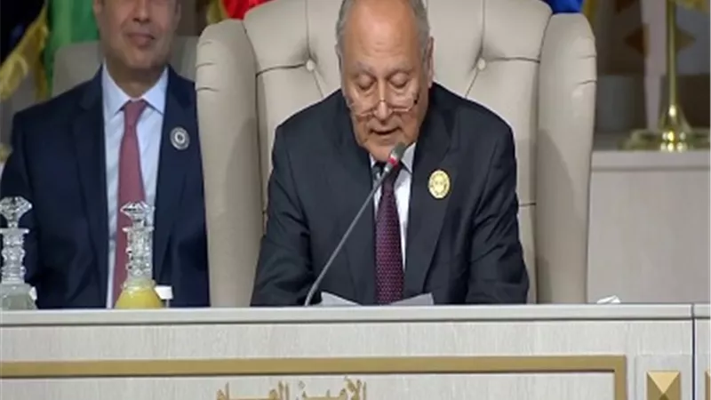 أبو الغيط يجدد دعوته لتثبيت وقف إطلاق النار في ليبيا