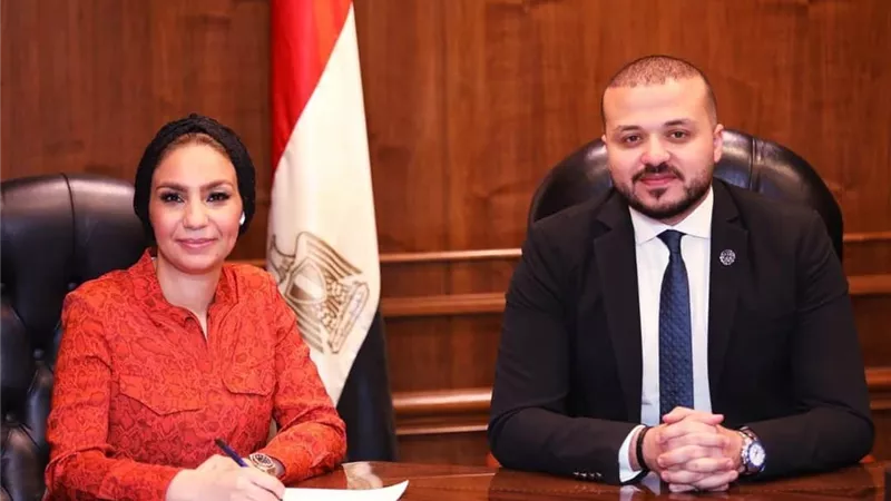 ياسمين الكاشف تنضم لـحزب 