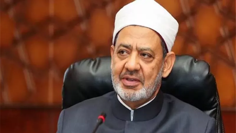 الإمام الأكبر وخادم الحرمين الشريفين يتبادلان التهانى بمناسبة عيد الأضحى المبارك