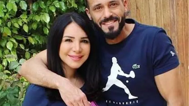 احدث ظهور للفنان يوسف الشريف وزوجتة.. صورة