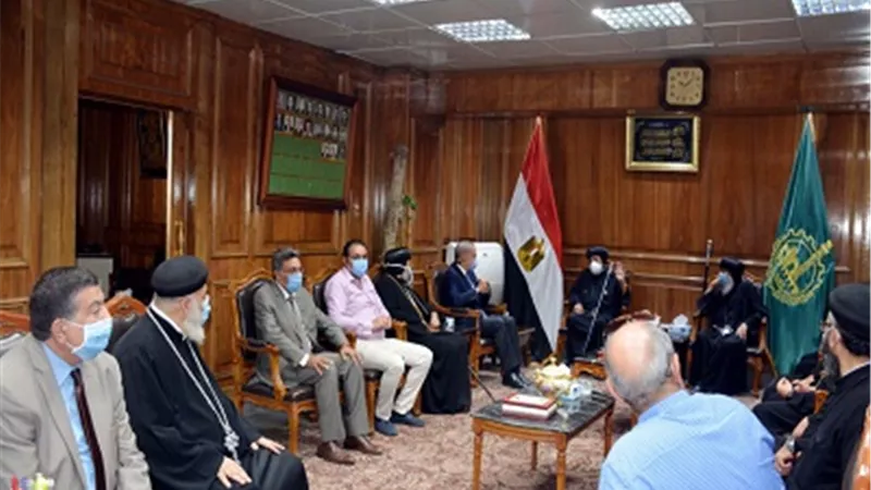 محافظ القليوبية يستقبل وفد الكنيسة الارثوذكسية لتقديم التهنئة بعيد الاضحي المبارك