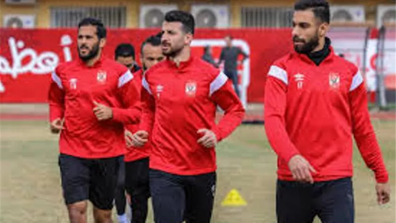 مفاجأة سارة لجماهير الاهلى .. نجم الفريق يعود للتدريبات