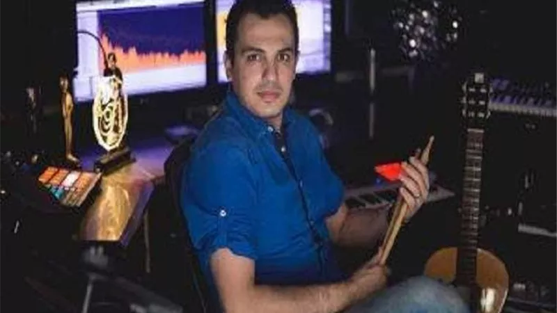 طليق أنغام يفتح النار على السوشيال ميديا