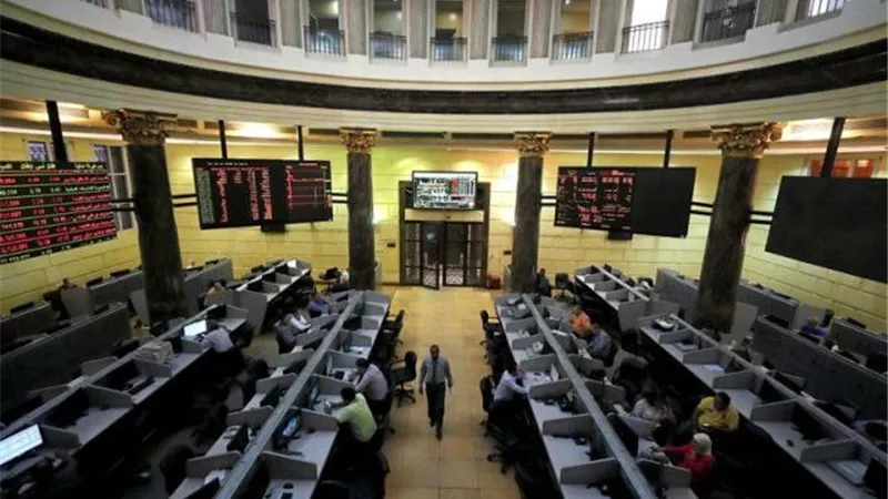 الأسهم الكويتية والمصرية ترتفع بعد استئناف التداول بعد عطلة العيد