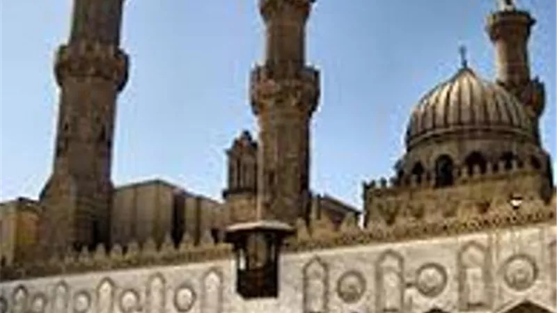 الأزهر يدعو دول العالم لتقديم العون والمساعدات العاجلة إلى لبنان