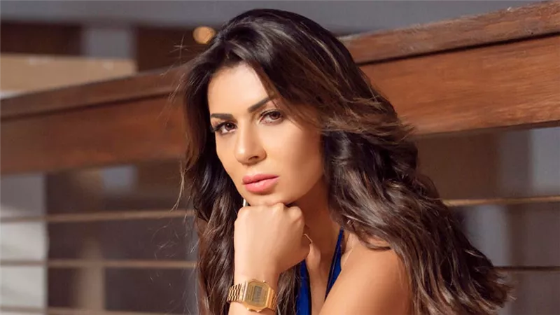 بكلمات مؤثرة .. نجلاء بدر تواسى لبنان