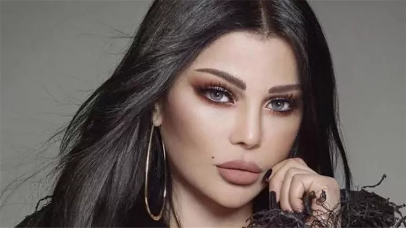 هيفاء وهبى تستعرض خسائر منزلها بعد انفجار بيروت
