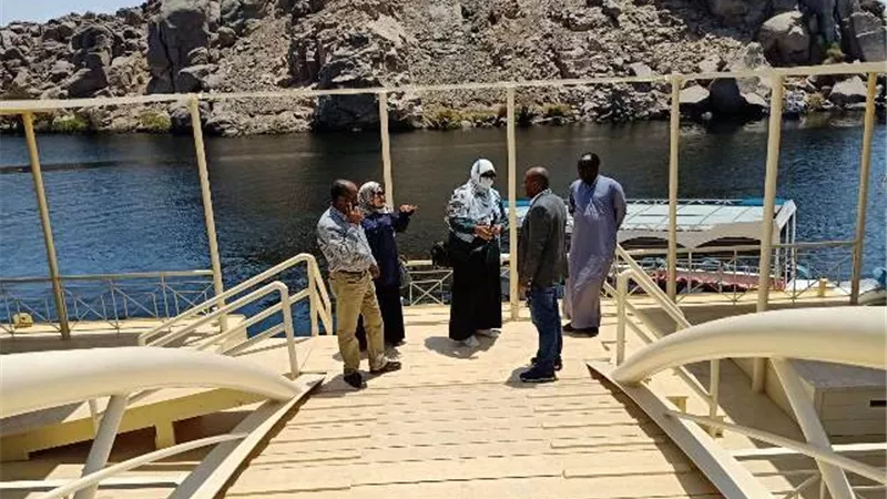 محافظ أسوان يكلف نائبه لمراجعة جاهزية المواقع الأثرية والسياحية