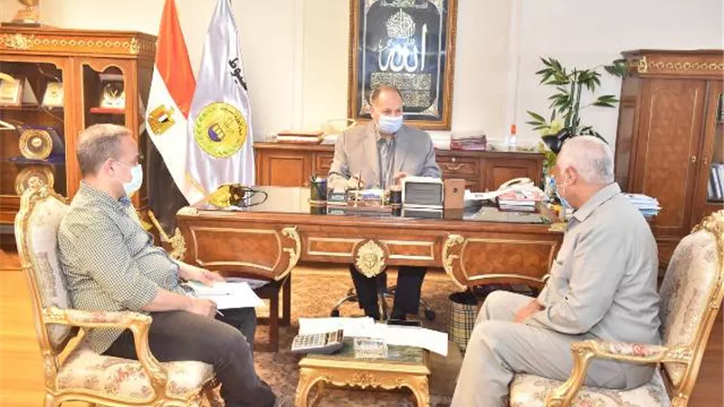 محافظ أسيوط يقرر تخفيض الحد الأدنى للقبول بالصف الأول الثانوى العام